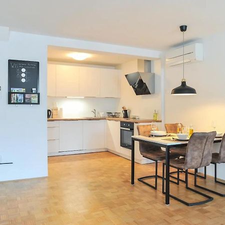 Strict City Apartments Lublana Zewnętrze zdjęcie